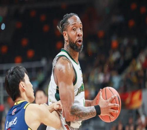 付豪26分9板鄢手骐17分莫兰德21板6助攻辽宁本钢客场89：73战胜深圳马可波罗