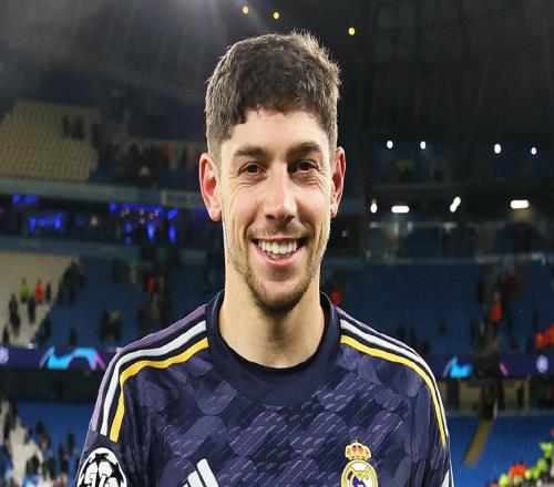 皇马基石只能是他！独中三元击退曼城，又率队全取三分