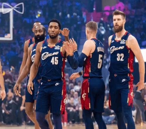 哈登骑士蜜月期戛然而止阿伦伤退暴露心魔，季后赛恐再成软肋