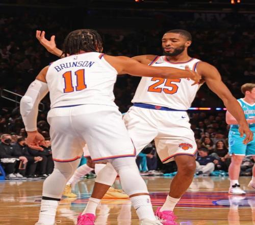 烂交易！场均6.5分，换来5首轮，尼克斯感觉被掏空，太难了