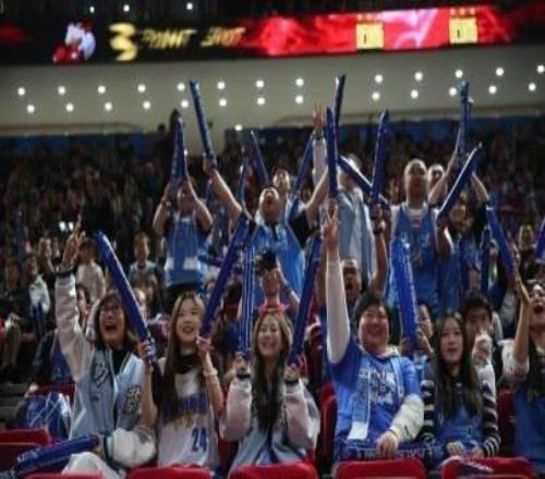 北汽男篮碾压击败天津