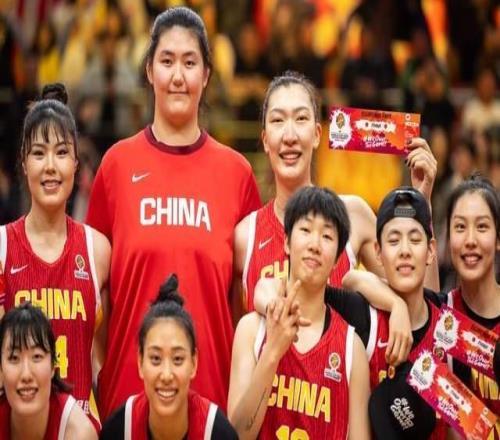 山东姑娘好样的！场均10分钟轰11分，获宫鲁鸣盛赞：世界独一无二