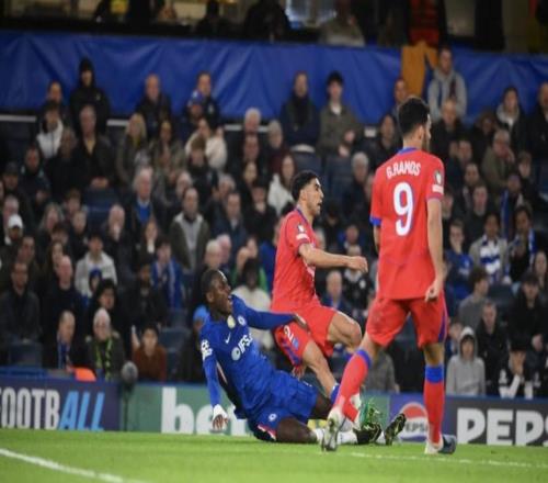 在与阿什拉夫的对抗中受伤，队报：查洛巴被诊断为脚踝扭伤