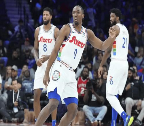 恩比德又伤了！76人滑向附加赛悬崖，2亿合同成最大枷锁