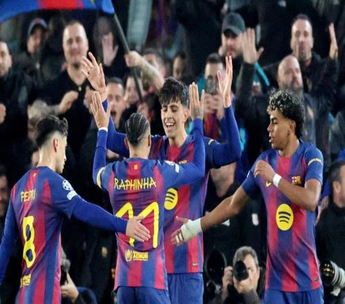 巴西前锋踢疯了：独造4球，全场最佳，追平内马尔欧冠神纪录