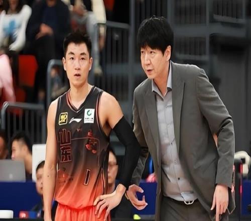山东男篮连续两场惨败戳穿两大谎言：高诗岩是球星，邱彪是名帅