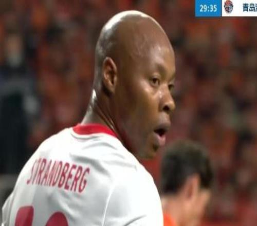 记者：此前海牛外援斯特兰德贝里因妻子滞留卡塔尔而心绪不宁