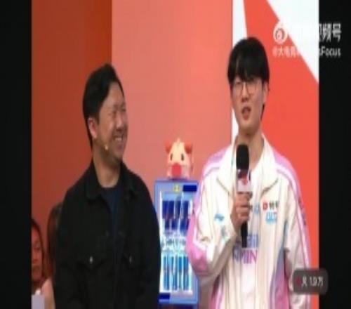 艾希大招非常关键谁指挥的Viper：一般情况下都是我来指挥的