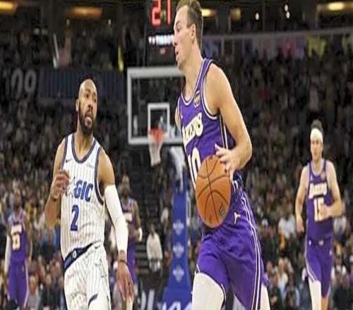 湖人绝杀魔术：逆境群力9连胜