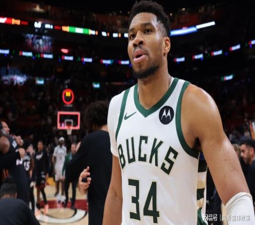 让休息还有错了，现在雄鹿在字母哥眼中，呼吸都是一种罪过