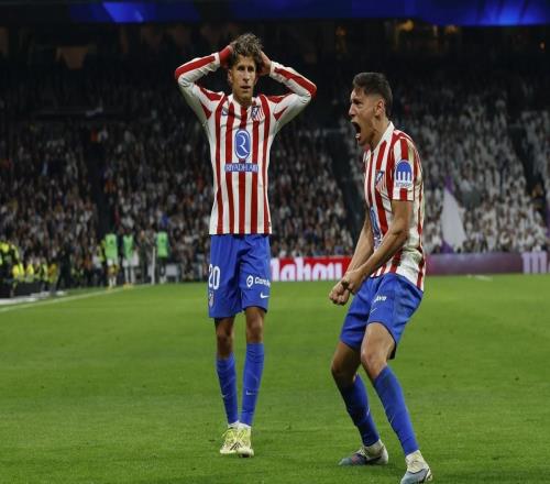 自2015年1月以来，马竞首次在伯纳乌单场打入2球