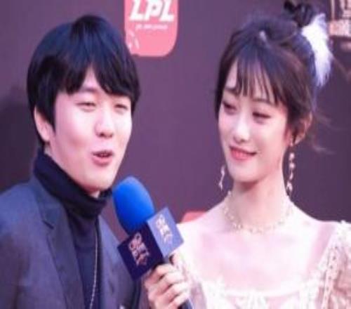 “被睡9年还怎么嫁人”戳痛处！小钰被揭伤疤怒怼网友：能滚不