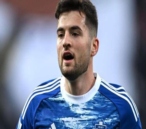 斯基拉：利兹联3000万欧报价巴图里纳，但被科莫拒绝