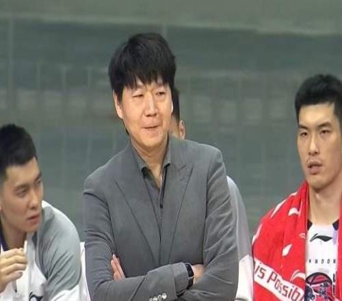 广厦加时险胜重返第1，广东第3不稳，辽篮暂居第10，山东掉出前4