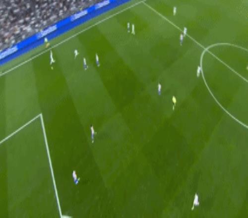 大神制《CS：GO》精彩混剪 前所未有的震撼视听体验 