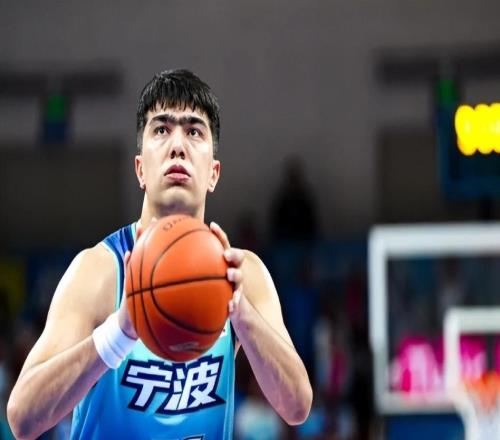 CBA李祥波说出不合适言论，西热力江：就算停赛也要用拳头揍他