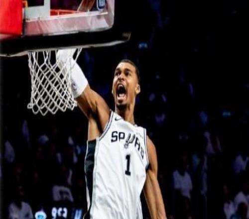 攻防一把抓，文班22中11砍26分15板4助5帽&赛季第14次单场5帽