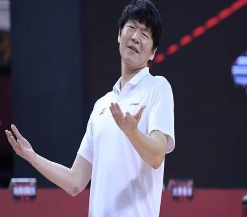 CBA又一失败换帅2年前进总决赛如今被知名弱旅锤爆