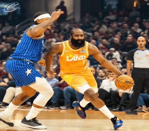 骑士136131力克魔术！双核狂飙，哈登米切尔率队稳前四