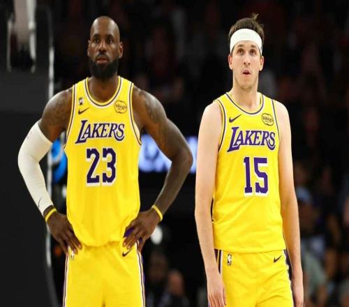 詹姆斯谈湖人队里夫斯的天赋异禀：他的打球方式不像个白人小伙子