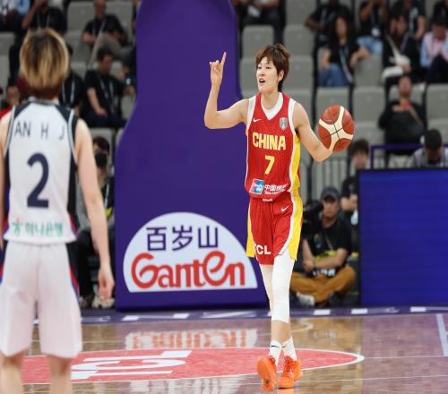 杨力维勇敢发声传统长期集训模式的合理性再度引发热议_CBA直播