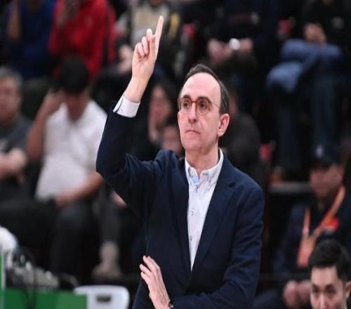 辽宁男篮16分大败！爆冷输给广州，赵继伟4分，鄢手骐3分