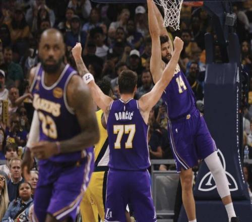 刚刚！湖人升至第五，恭喜詹姆斯，终于不背锅了...