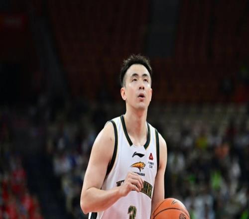 CBA男篮动态更新！辽宁vs广州，赛前带来辽宁男篮赵继伟、乌戈、哈维以及广州男篮徐昕最新消息