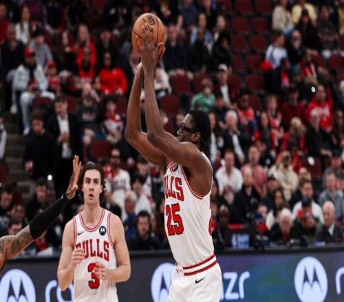 空砍40+6+7！杜兰特沮丧离场，谢泼德17中5，火箭该让乌度卡下课