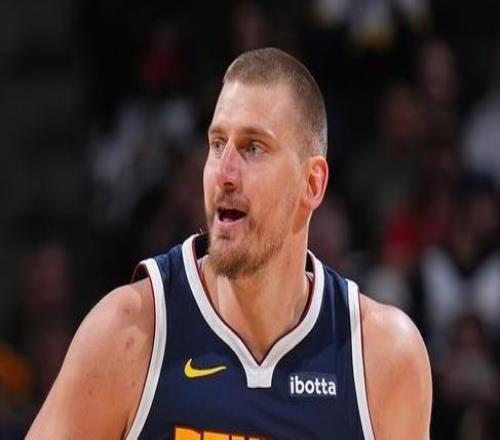 超越东契奇！约老师56次轰下30+三双升至历史第二位