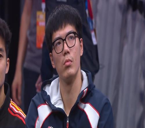 广东传1好3坏消息！关辛谈焦泊乔离队，比输球更可怕的麻烦出现了