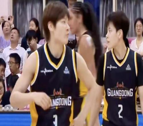 “黑色星期五”！广东男、女篮在同一天双双遭到对手绝杀