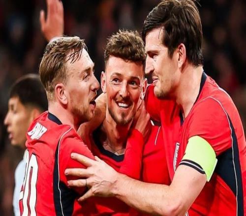 【友谊赛】本怀特处子球+送点，英格兰1比1乌拉圭