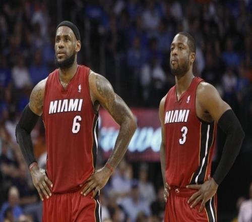 韦德盛赞詹姆斯：有人说乔丹更强或什么人更强但他依然故我