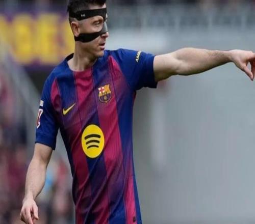 每体：巴萨将为莱万提供一年期的合同，最终决定权在球员手中