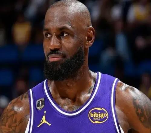 继续招募老将勇士队记：球队今夏目标可能是詹姆斯或伦纳德！