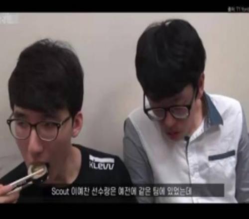 Faker：以前和Scout选手同队他很受哥哥们喜爱有点四次元的感觉