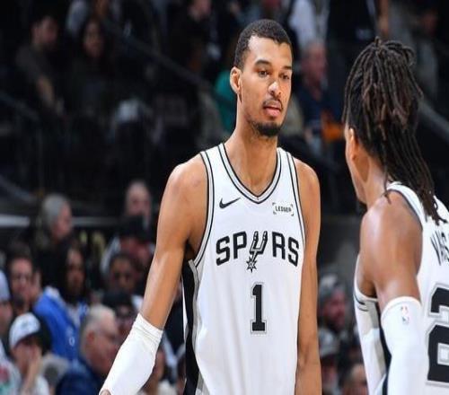 瓦塞尔：无论攻防两端文班亚马都能贡献联盟中无人能及的表现