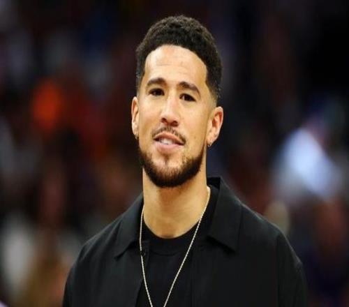 布克：WNBA签下这份历史性劳资协议，篮球姑娘们的好日子在后头！