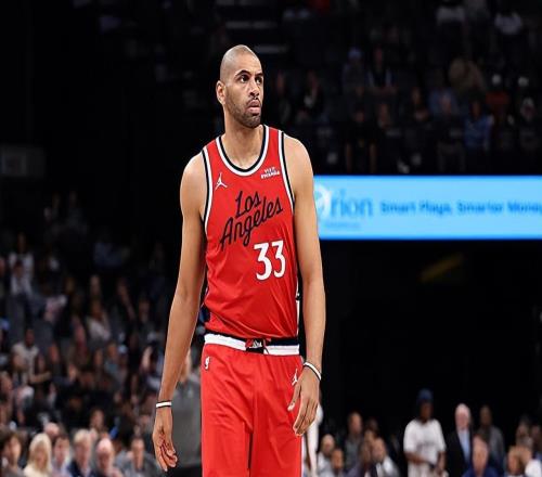 场上效果很不理想又如何快船锋线老将的地位依然是不可动摇的