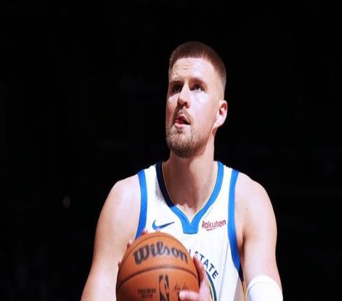 穆雷20+6+7约基奇准三双，波神三分百发百中，掘金逆转勇士6连胜