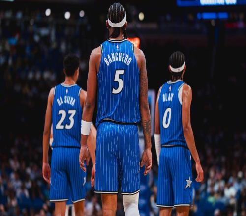 7分24秒打出310！保罗被裁44天后，猛龙大胜52分，就差一点啊！