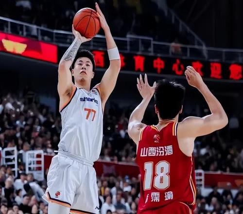 CBA排名一夜大变！上海13连胜，广厦第2，广东大胜48分