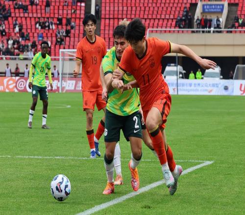 意外！U19国足核心一战成名被誉为中国姆巴佩，如今只能踢中冠