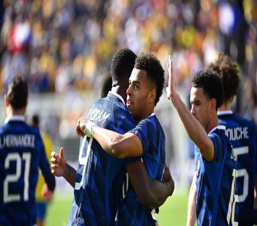 足坛一夜动态：法国赢哥伦比亚，热刺换帅，穆帅谈葡萄牙征召C罗