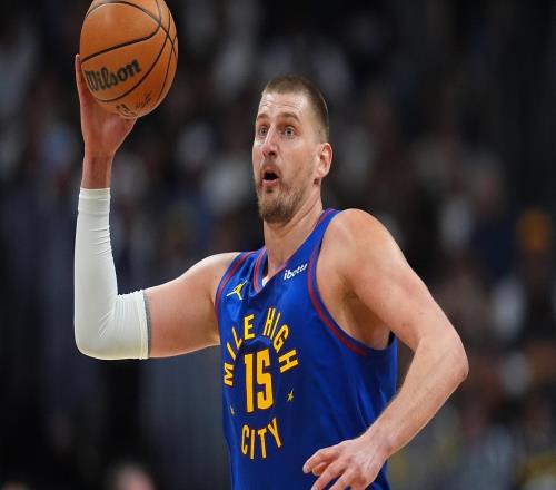 掘金逆转勇士取6连胜！约穆45+21+15提前打卡双波空砍46+10三分