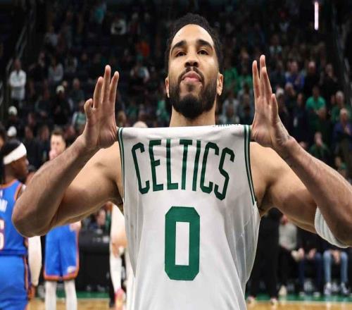 凯尔特人杰森塔图姆强势回归，对阵黄蜂的比赛中表现惊艳