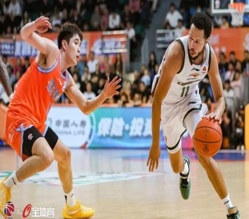 付豪22分4篮板,莫兰德20分15篮板辽宁本钢客场102:94击败福建晋江文旅