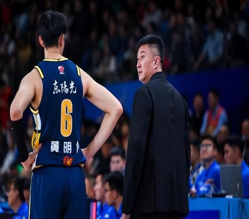 广东宏远早报！崔永熙正式复出，焦泊乔难归队，张皓嘉坐稳首发