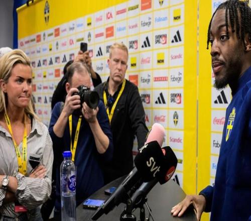 埃兰加谈对波兰：每次遇到莱万他都表现得很出色比赛要用心踢